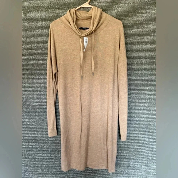 Banana Republic Long Sleeve Funnel Neck Sweater-Dress NWT Size Small Tan - Picture 1 of 4